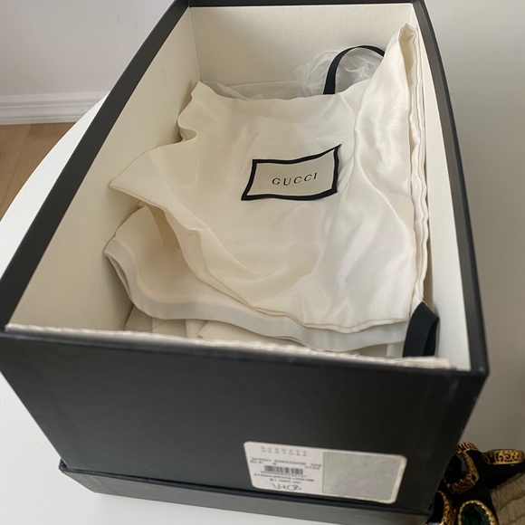 Gucci Grosgrain Espadrille Sandal with Green Crystal - Picture 5 of 5